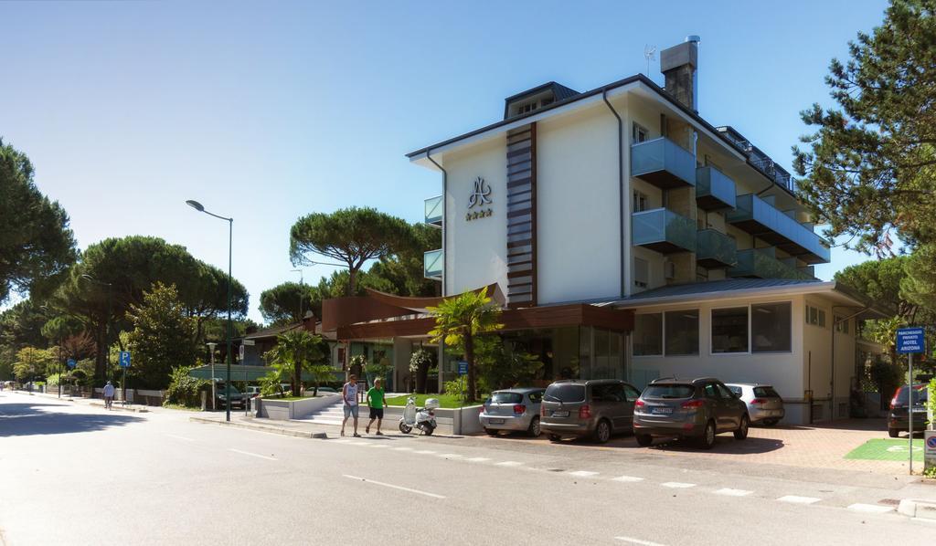 Hotel Arizona Lignano Sabbiadoro Zewnętrze zdjęcie