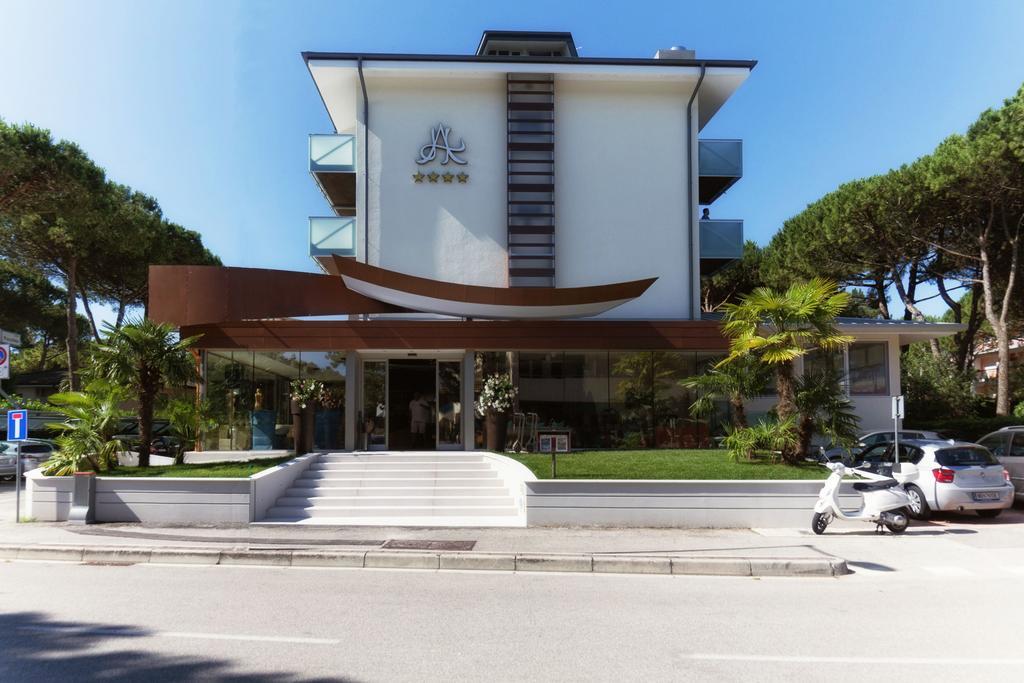 Hotel Arizona Lignano Sabbiadoro Zewnętrze zdjęcie